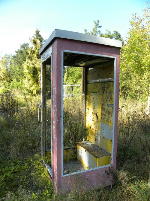 phone booth old leave