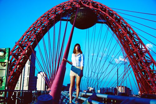 photo shoot on the picturesque bridge moscow girl
