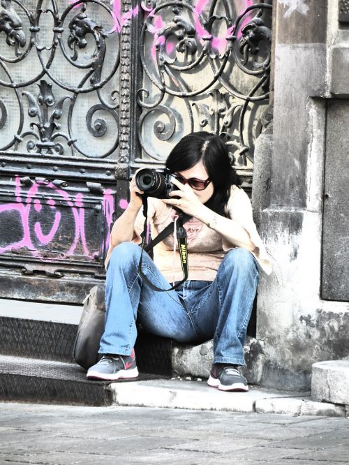 photographer woman photograph