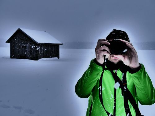 photographer photograph hut