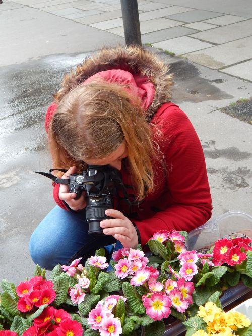 photographer girl spring