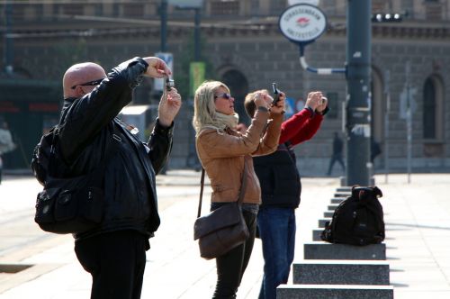 photography tourists number