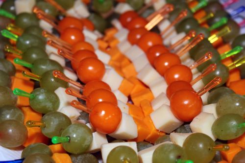 physalis cheese grapes