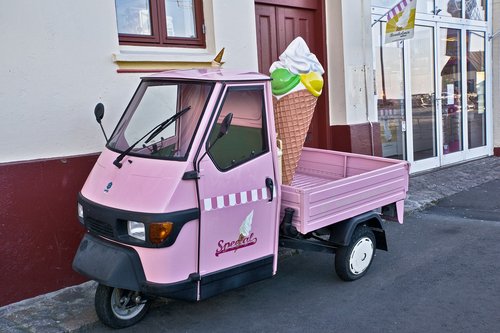piaggio  ice cream cone  ice cream van