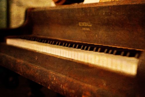 piano vintage music