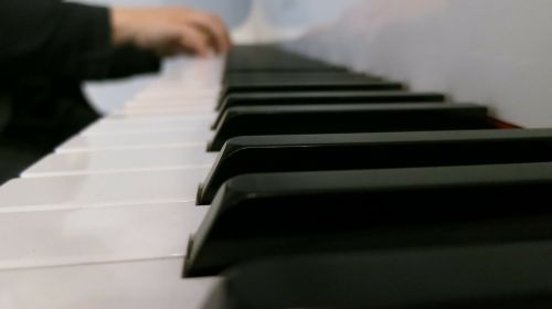 piano music closeup