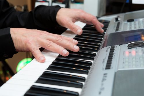 piano piano player