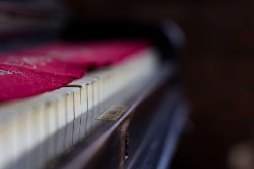 piano keys classic