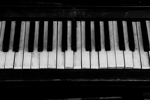piano old grand piano