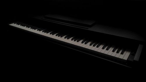 piano black dark