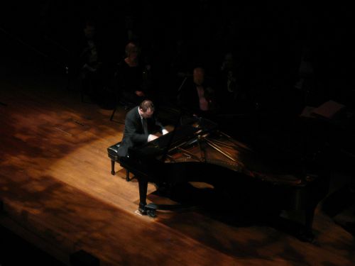 piano pianist stage