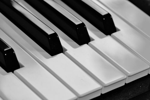 piano keyboard keys