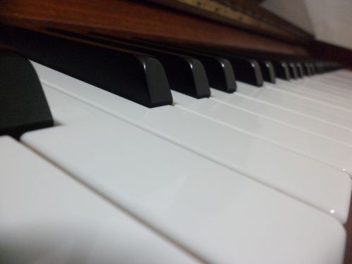 piano instrument music