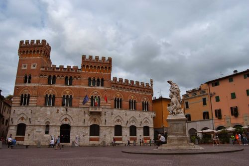 piazza tuscany grosseto