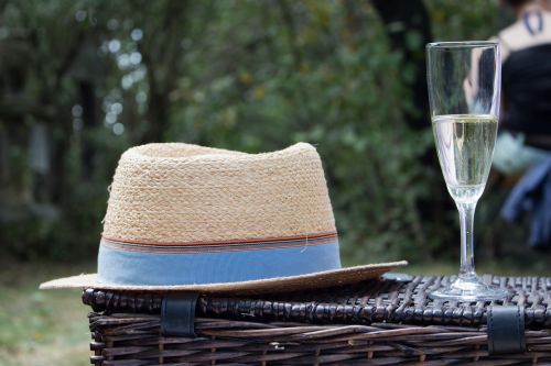 picnic hats champagne