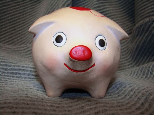 piggy bank ornament snout