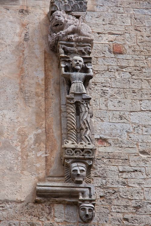 pillar rhaeto romanic architecture