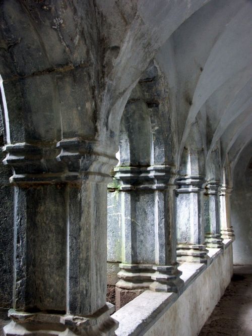 pillar arch stone