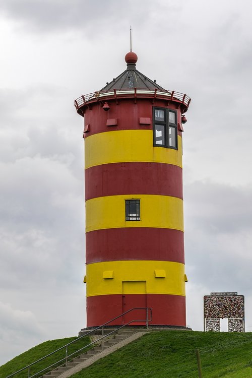 pilsum  lighthouse  beacon