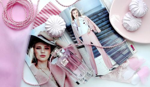 pink magazine gloss