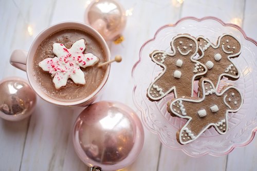 pink  christmas  hot chocolate