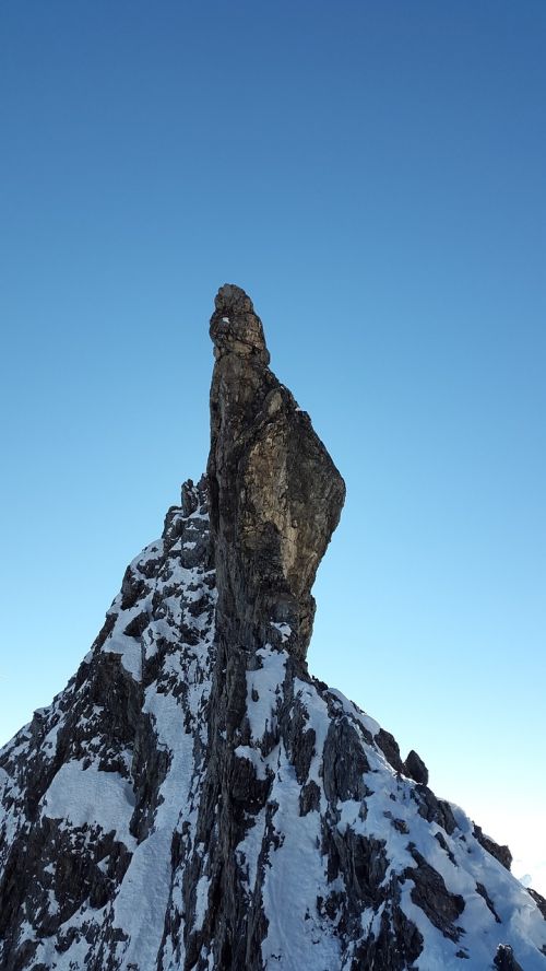 pinnacle cliff signal head