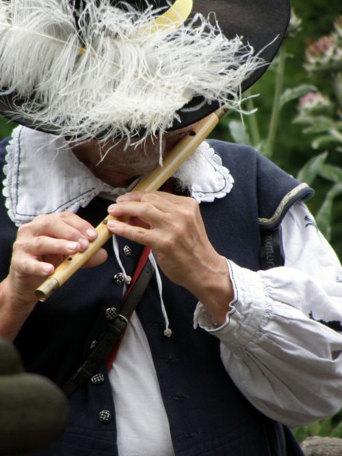 piper musician man