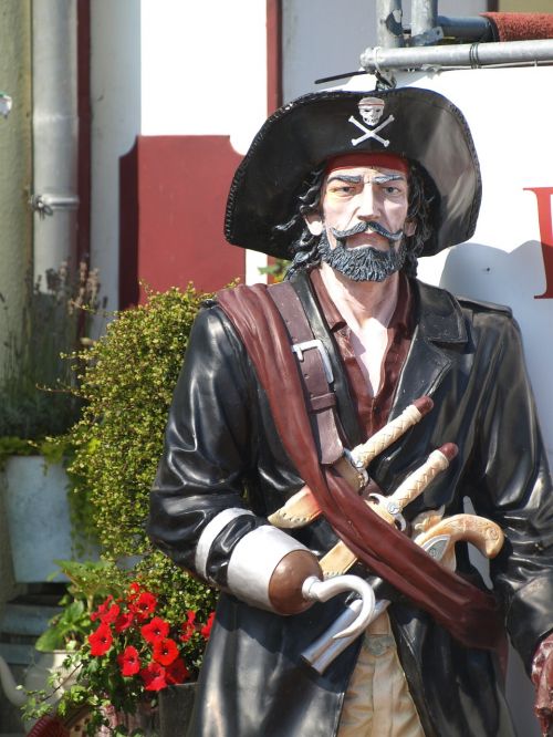 pirate corsair sculpture