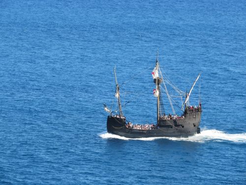 pirate ship replica santa maria