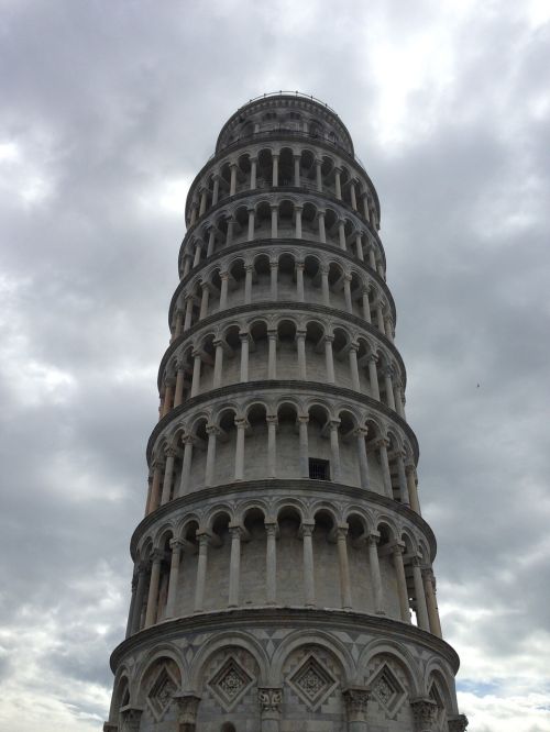 pisa tower sky