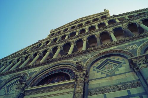 pisa italy leaning tower