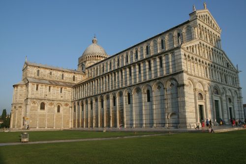 pisa italy tuscany