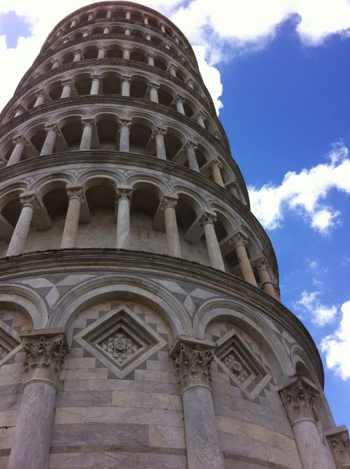 pisa torre tuscany