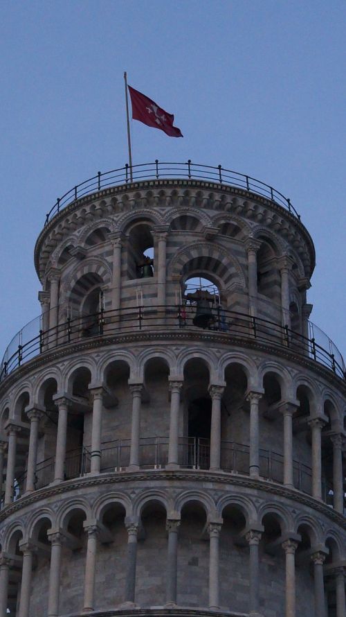 pisa italy leaning tower