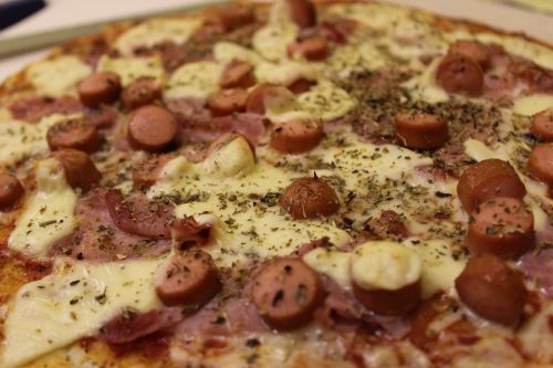 pizza condiment sausage