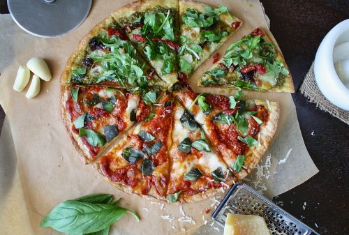 pizza garlic cutting board