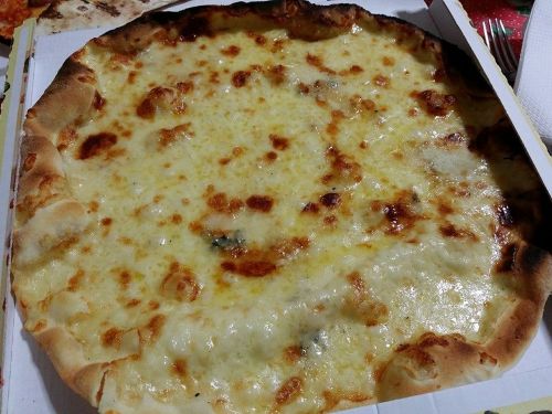 pizza cheese mozzarella