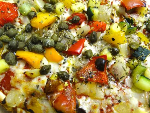 pizza vegetables spices