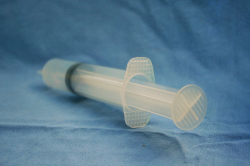 Plastic Syringe With Plunger