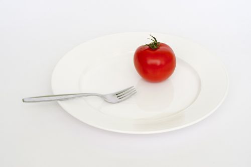 plate tomato red