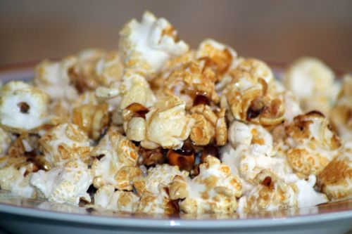 plate art popcorn