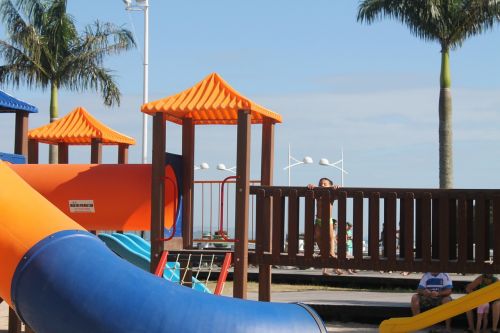 playground camburiú toys