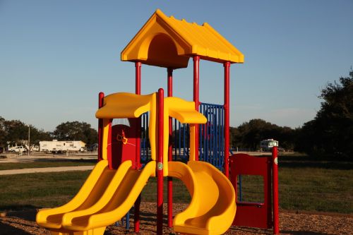 playground slide play