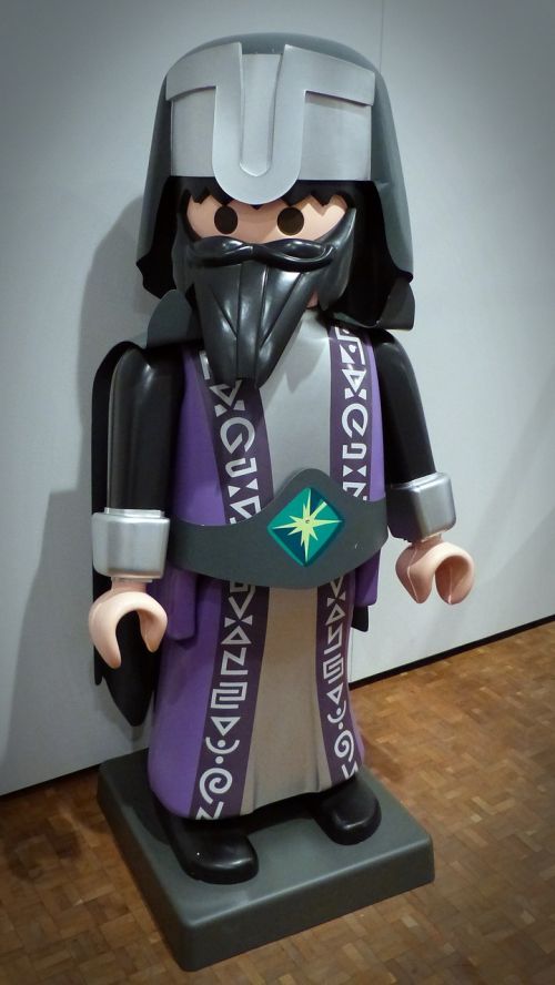 playmobil figure magician