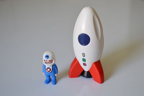playmobil toy astronaut