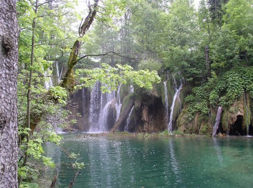 plitvice croatia cascade