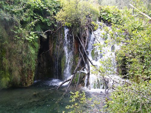 plitvice lakes waterfall lake