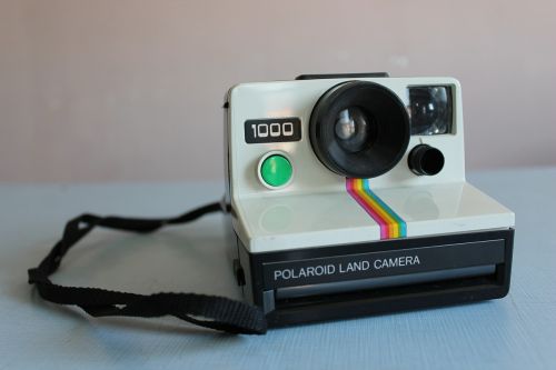 polaroid camera vintage