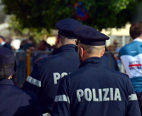 police  italy  order
