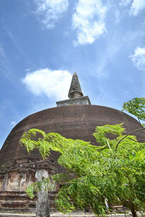polonnaruwa ancient ruins ancient